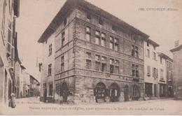 (69) CONDRIEU . Maison Moyen-âge , Place  De L'Eglise (ayant Appartenu à La Famille Du Maréchal De Villars ) - Condrieu