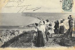 Le Tréport - Au Calvaire De La Falaise - Belle Animation - Carte ND Phot N° 168 - Le Treport