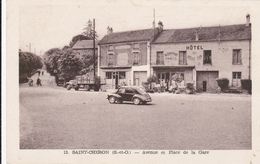 CARTE POSTALE   SAINT CHERON 91  Avenue Et Place De La Gare - Saint Cheron