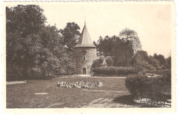 Fallais - Château De Fallais 'quiétude' - La Cour Intérieure Vers La Tourelle - Braives