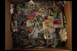 WORLD WIDE LOOSE STAMPS - INSOMNIACS PARADISE! An Unsorted Mass Of Mint And Used Pictorial Stamps From The 1930's... - Other & Unclassified