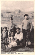 ¤¤   -   DANEMARK   -   GROENLAND   -   Chasseur Groenlandais Avec Sa Famille      -  ¤¤ - Denmark