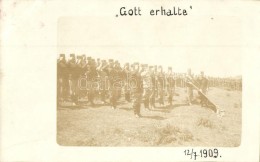 * T2 1909 Gott Erhalte / K.u.K. Military Salute With Flag, Photo - Zonder Classificatie