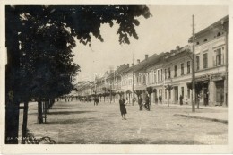 * T2/T3 Igló, Hlavna Ulica / Main Street, Shops, Photo (gluemark) - Unclassified