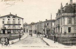 Delcampe - CPA - CHARMES-sur-MOSELLE (88) - Aspect De L'entrée , De La Rue Du Pont Et De L'Hôtel De La Poste Dans Les Années 20 - Charmes