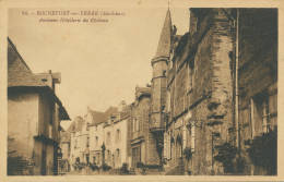 ROCHEFORT-EN-TERRE - Ancienne Hôtellerie Du Château - Rochefort En Terre