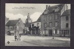 CPA 23 - BENEVENT-L'ABBAYE - Place Saint-Barthélémy Et Château Migout - TB PLAN CENTRE VILLAGE ANIMATION + BOULANGERIE - Benevent L'Abbaye