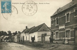 Naours (80. Somme)  La Rue De La Croix - Bureau De Poste Vers 1921 - Naours