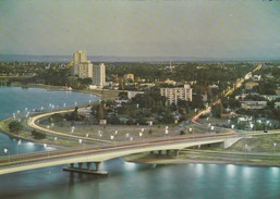 AUSTRALIA---PERTH----narrows Bridge And South Perth From King's Park At Night.--voir 2 Scans - Autres & Non Classés