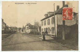 Picquigny (80. Somme) La Rue D'Amiens - Picquigny