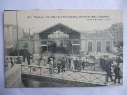 19112016 -  83 -  TOULON  -  LA GARE DES VOYAGEURS   -  VUE PRISE DES REMPARTS - Toulon