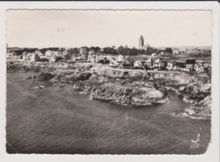 CPSM Grand Format - EN AVION AU DESSUS DE ... BATZ SUR MER - La Cote Et Les Chalets Du Grand Mathieu - Batz-sur-Mer (Bourg De B.)