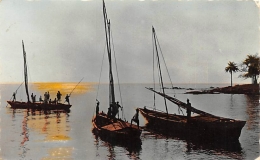 REPUBLIQUE DE GUINEE   BARQUES DE PECHE - Guinée