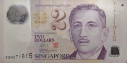 Singapore 2 Dollars VF Polymer Banknote Note / 02 Photos - Singapur