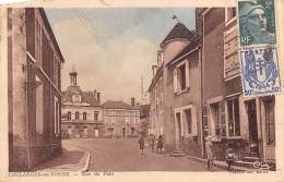 Coulanges Sur  Yonne      89       Rue Du Pont       ( Voir Scan) - Coulanges Sur Yonne