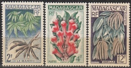 Madagascar 1957 Michel 436 - 438 Neuf ** Cote (2005) 1.50 Euro Flore - Nuovi