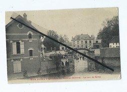 CPA - Ecole Pratique D'Agriculture Du Paraclet (Somme ) - La Cour De Ferme  (Boves à Confimer) - Boves