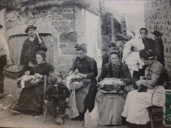 CPA 43 Haute Loire Dentellières Dans Les Hautes Cévennes - Sonstige & Ohne Zuordnung