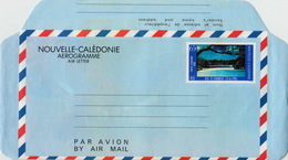 AEROGRAMME NEUF - NOUVELLE CALEDONIE 1989 BAIE DE KANUMERA - Lettres & Documents