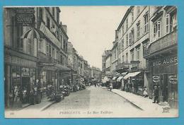 CPA Commerces Marché Rue Taillefer PERIGUEUX 24 - Périgueux