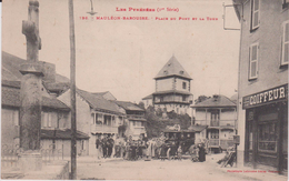 Hautes  Pyrénées : MAULEON - BAROUSSE : Place Du Pont  Et La  Tour (  Coiffeur) - Mauleon Barousse