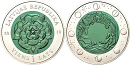 1 Lats, 2010, Heraldische Rose - Grün Oxidiert, KM 114, Schön 115, Im Etui Mit Kapsel Und Zertifikat,... - Letland