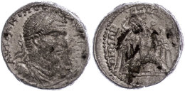 Byblus, Tetradrachme (16,65g), Macrinus, 217-218. Av: Büste Nach Rechts, Darum Umschrift. Rev: Adler Nach... - Provincie