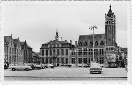 ROESELARE : Grote Markt En Stadhuis - Roeselare