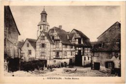 BOUXWILLER VIEILLES MAISONS ,PERSONNAGES   REF 50278 - Bouxwiller