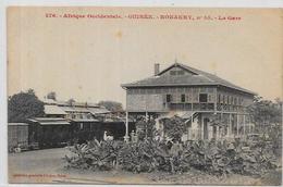 CPA Guinée Colonies Françaises Afrique Noire Ethnic Non Circulé Conakry Gare Train Chemin De Fer - Guinée Française