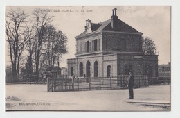 28 - COURVILLE / LA GARE - Courville