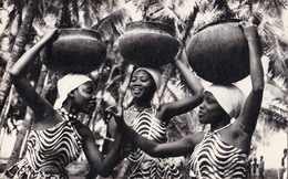 OBADZEN BALLET Of GHANA : GIRLS OF FOREST - CARTE VRAIE PHOTO / REAL PHOTO POSTCARD - ANNÉE / YEAR ~ 1950 - '60 (v-341) - Ghana - Gold Coast