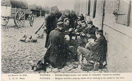 FURNES - Soldats Belges Jouant Aux Cartes En Attendant L' Heure Du Combat (93920) - Playing Cards