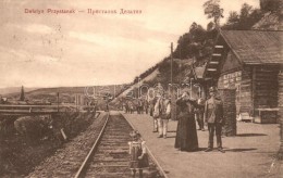 T2/T3 Deliatyn, Delatin, Delatyn; Railway Station, Girl Playing On The Railways (EK) - Sin Clasificación