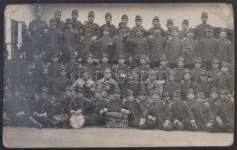 1914 69. Gyalogezred Altiszti és Legénységi Csoportkép Fotólap - Andere & Zonder Classificatie