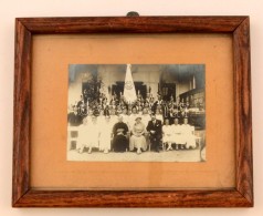 Cca 1930 Levente Csoportkép, üvegezett Fa Keretben, 11×15,5 Cm - Autres & Non Classés