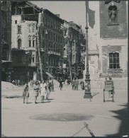 1945 Budapest, Háborús Pusztítás A Ferenciek Terén, 2 Db Fotó, Budapest... - Autres & Non Classés