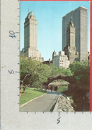 CARTOLINA VG STATI UNITI - NEW YORK CITY - Central Park - General Motors Building - 9 X 14 - ANN. 1972 - Central Park