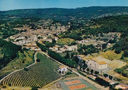 SALERNES : Vue Panoramique Aérienne. Au Premier Plan, Les Cours De Tennis (Collection "Maison De La Presse") - Salernes