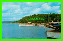 BURLINGTON, VT - MALLETT'S BAY MARINE BASE ON LAKE CHAMPLAIN IN  1958  - THE PRESTON COMPANY - - Burlington