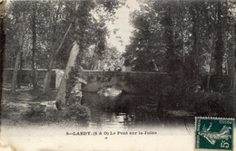 91 LARDY Le Pont Sur La Juine ,Lavoir Et Laveuse Tout Petit Plan - Lardy