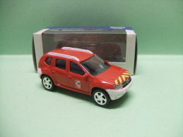 RENAULT DACIA DUSTER Pompiers Rouge NOREV 1/64 3 Inch - Neuf En Boîte - Norev