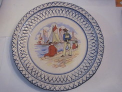 Assiette Décor :   BRETON  Barques Phare Marins Ect - Quimper/Henriot (FRA)