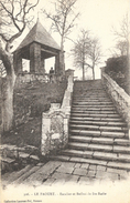 Le Faouët (Morbihan) - Escalier Et Beffroi De Ste Barbe - Collection Laurent Nel - Carte N° 306 Non Circulée - Faouët