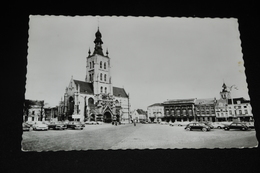 30- Tienen Kerk / Auto's - Tienen