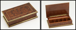 Boîte En Marqueterie De Thuya, Cerclage Laiton, 5 Comp. Timbres, 1 Comp. Stylo, 165x10x35mm. - TB - Kisten Für Briefmarken