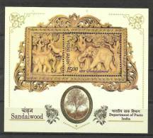 INDIA, 2006, Sandalwood (Santalum Album), First Scented Stamp Of India, Miniature Sheet,  MNH, (**) - Ungebraucht