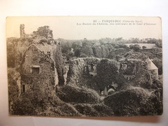 Carte Postale Tonquédec (22) Les Ruines Du Chateau ,vue Intérieure De La Cour D'honneur( CPA Oblitérée 1916 ) - Tonquédec