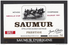 Etiquette  De Vin Saumur Méthode Champenoise 1981- Thème Chevaux Ecole De Cavalerie - J. Chenu à Saumur (49) - Cavalli