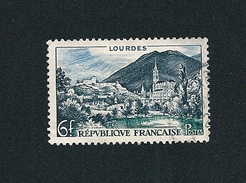 N° 976  LOURDES     France 1954 Oblitéré {montagne Brune / Jaune } - Oblitérés